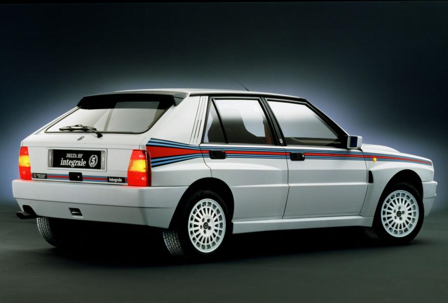  Lancia Delta HF Integrale Evoluzione Martini 5 1992 года  (фото 2 из 5)
